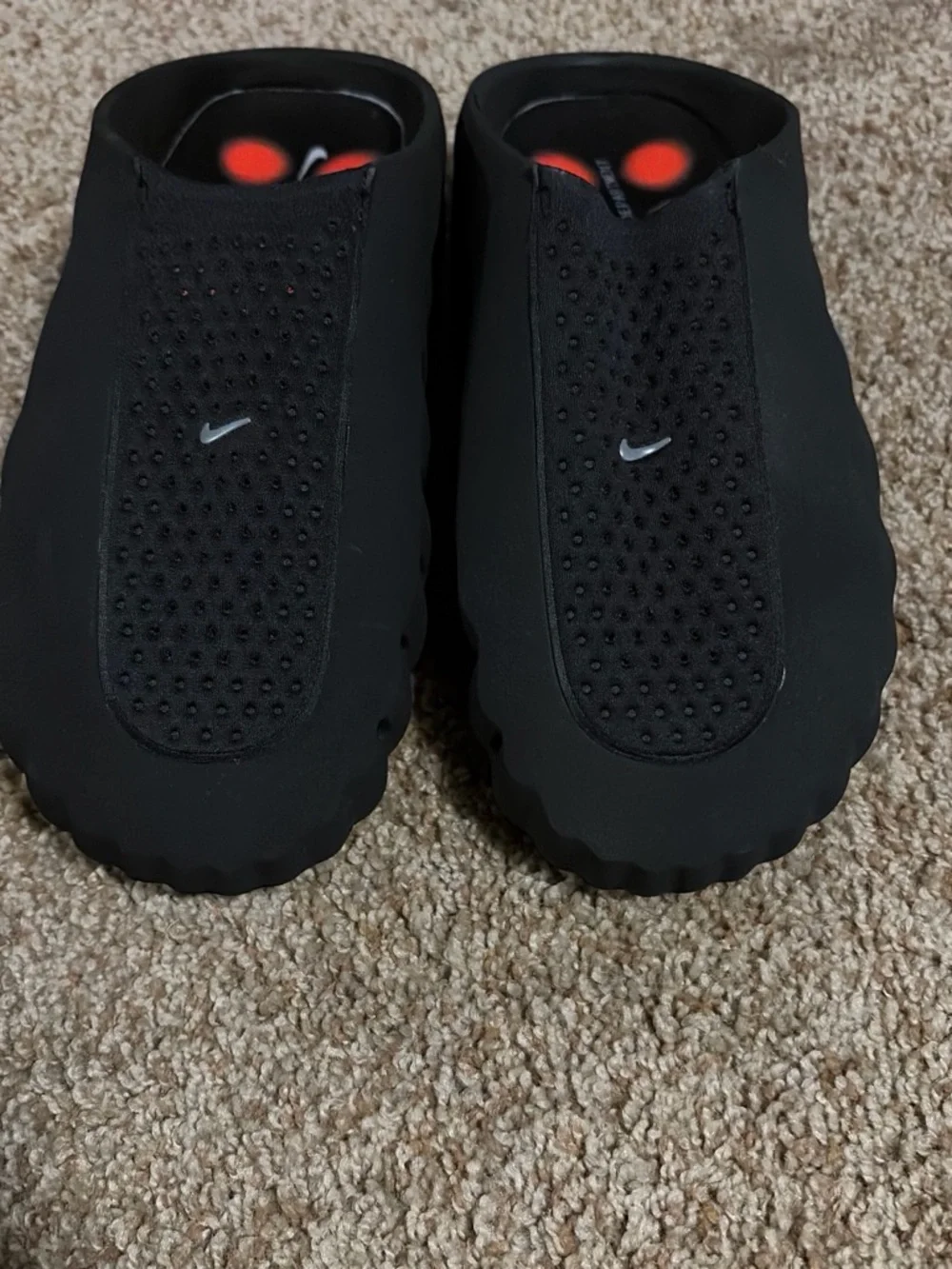 Nike mind Black Slip-On Clog Sneakers with Red Insole Accent